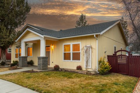 Tiny photo for 20634 Hummingbird Lane, Bend, OR 97702 (MLS # 220215221)