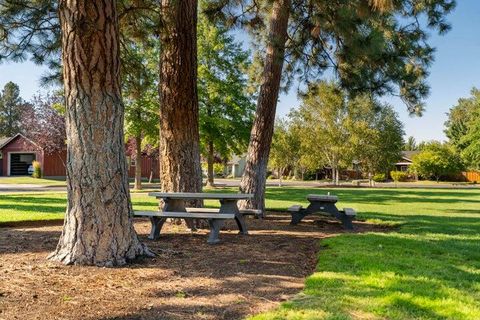 Tiny photo for 20634 Hummingbird Lane, Bend, OR 97702 (MLS # 220215221)