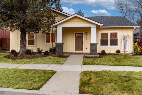 Tiny photo for 20634 Hummingbird Lane, Bend, OR 97702 (MLS # 220215221)
