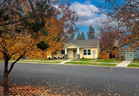 Tiny photo for 20634 Hummingbird Lane, Bend, OR 97702 (MLS # 220215221)