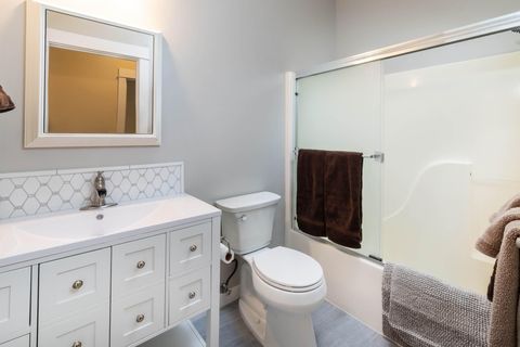 Tiny photo for 20634 Hummingbird Lane, Bend, OR 97702 (MLS # 220215221)