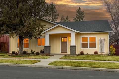 Tiny photo for 20634 Hummingbird Lane, Bend, OR 97702 (MLS # 220215221)