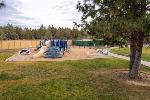 Tiny photo for 20634 Hummingbird Lane, Bend, OR 97702 (MLS # 220215221)