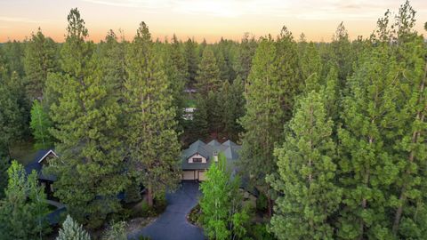 Tiny photo for 18829 Peony Place, Bend, OR 97702 (MLS # 220221330)