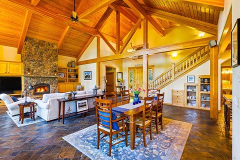 Tiny photo for 18829 Peony Place, Bend, OR 97702 (MLS # 220221330)