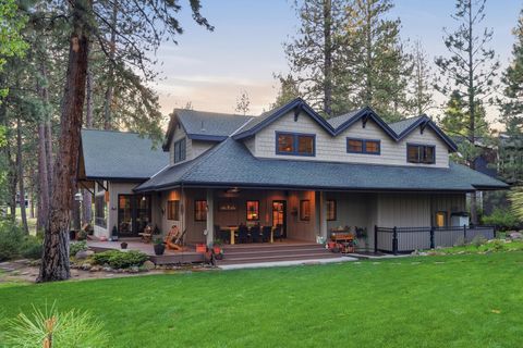 Tiny photo for 18829 Peony Place, Bend, OR 97702 (MLS # 220221330)