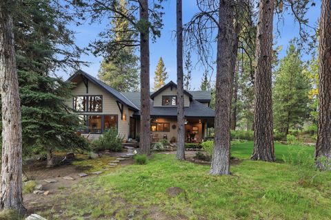 Tiny photo for 18829 Peony Place, Bend, OR 97702 (MLS # 220221330)