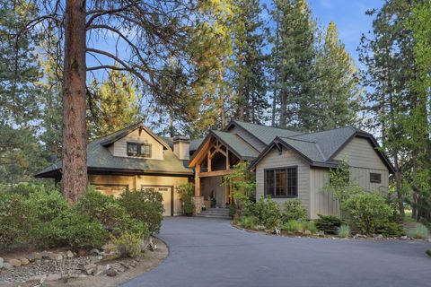 Tiny photo for 18829 Peony Place, Bend, OR 97702 (MLS # 220221330)