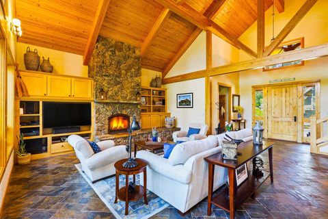 Tiny photo for 18829 Peony Place, Bend, OR 97702 (MLS # 220221330)