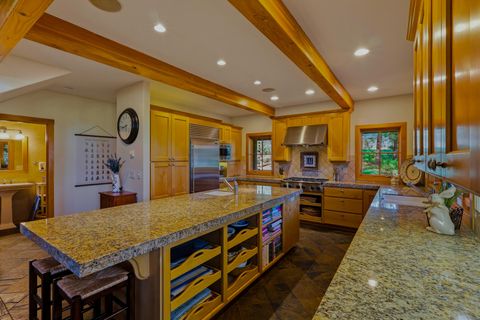 Tiny photo for 18829 Peony Place, Bend, OR 97702 (MLS # 220221330)