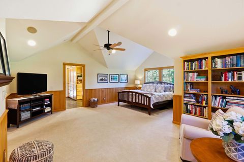 Tiny photo for 18829 Peony Place, Bend, OR 97702 (MLS # 220221330)