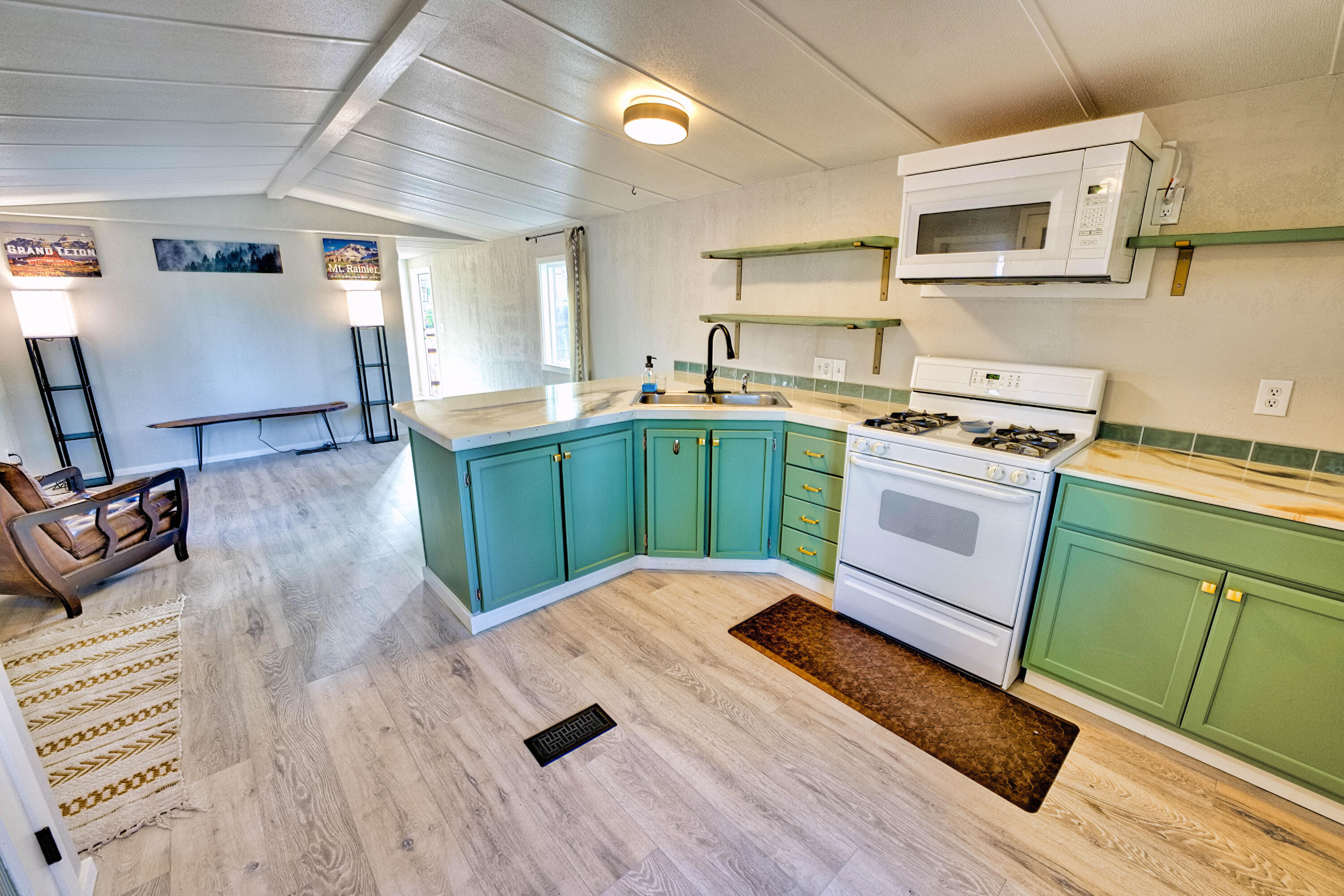 Siskiyou Village Unit No 1 - Residential