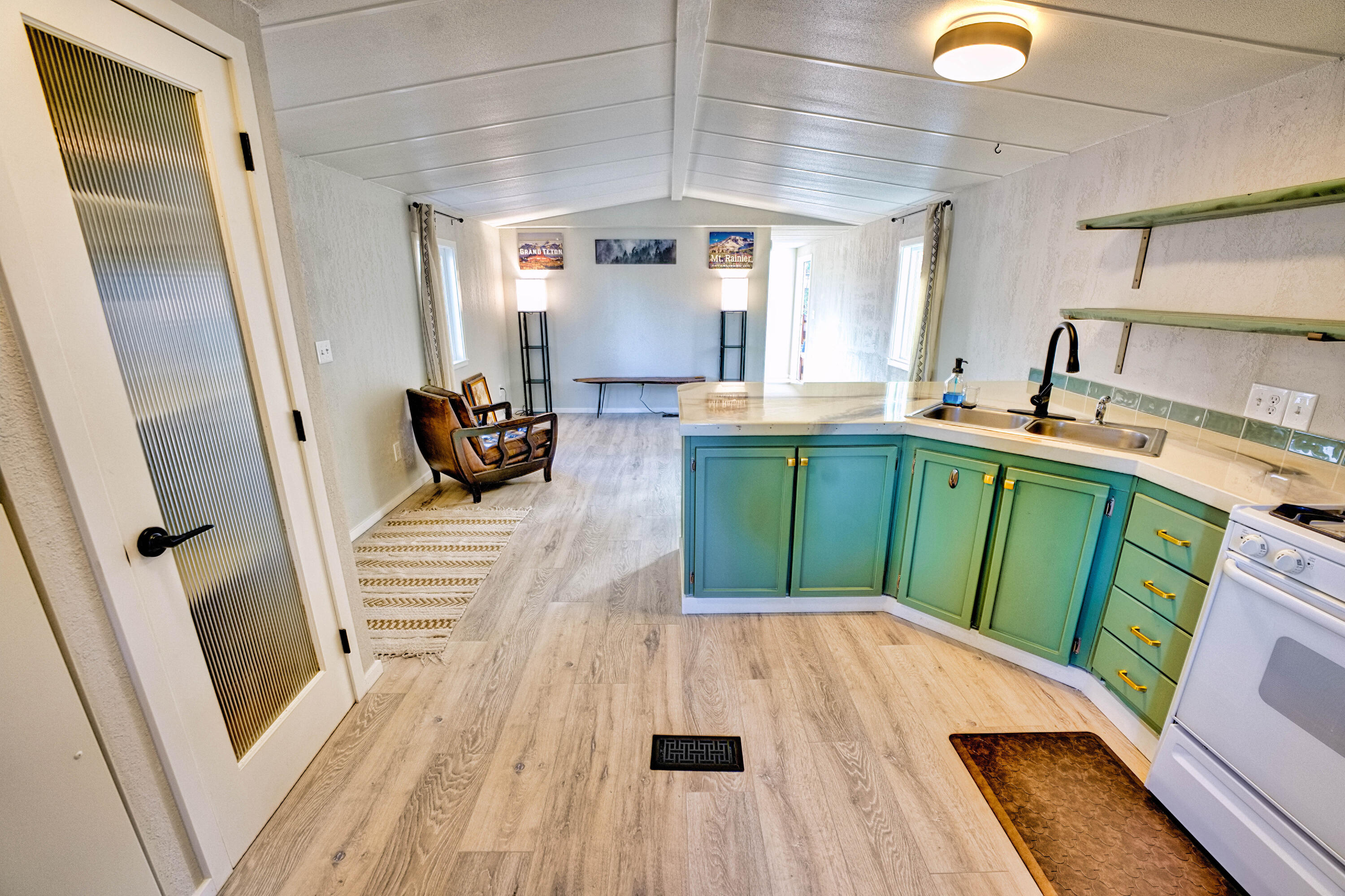 Siskiyou Village Unit No 1 - Residential