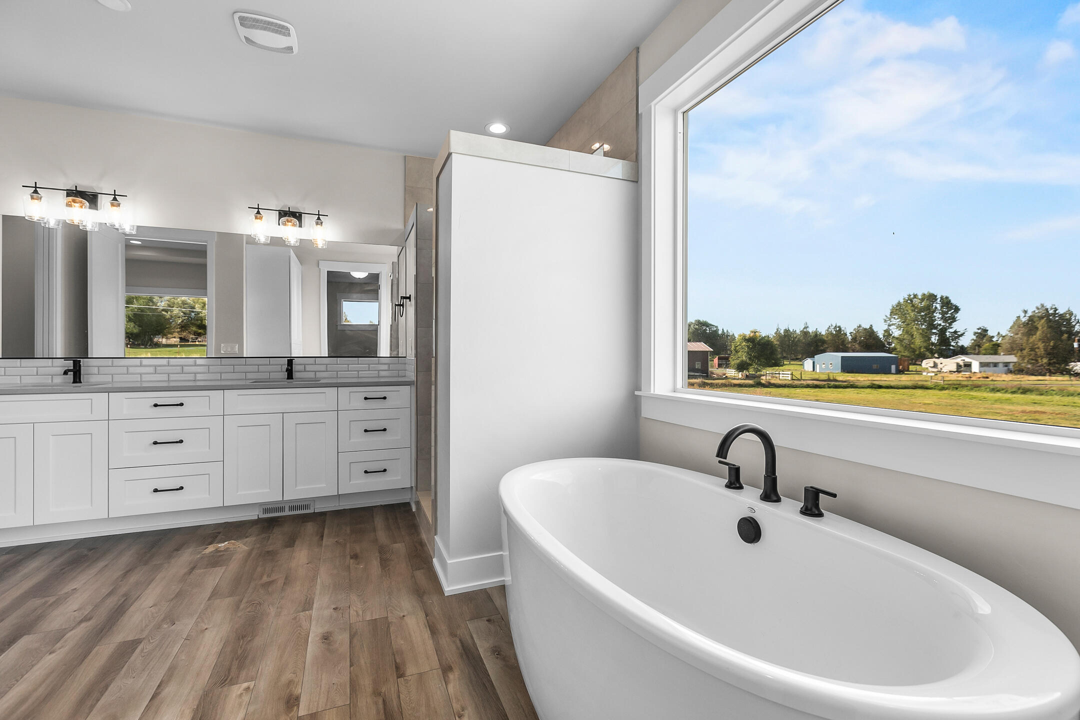 Howells Acres - Residential