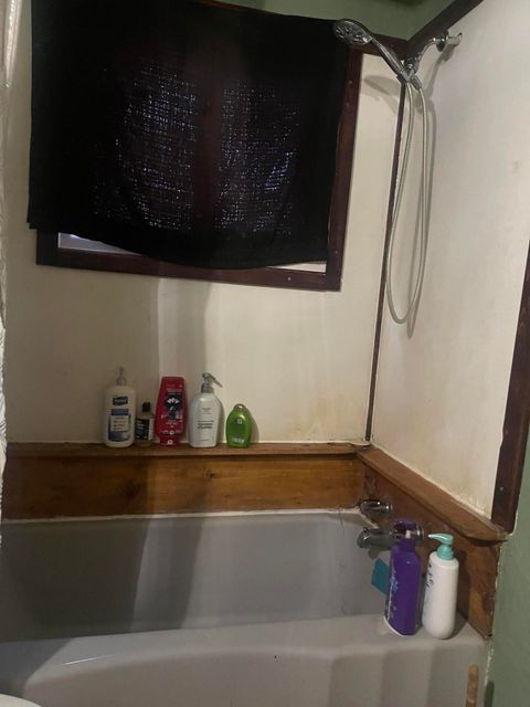 Tiny photo for 3364 Johns Avenue, Klamath Falls, OR 97603 (MLS # 220212690)