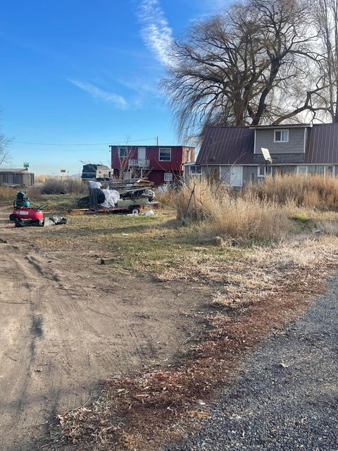 Tiny photo for 3364 Johns Avenue, Klamath Falls, OR 97603 (MLS # 220212690)