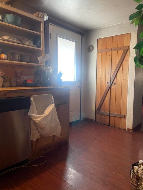 Tiny photo for 3364 Johns Avenue, Klamath Falls, OR 97603 (MLS # 220212690)