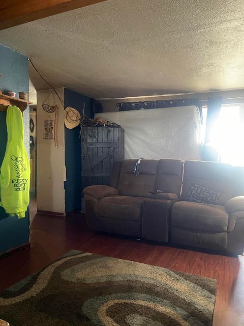 Tiny photo for 3364 Johns Avenue, Klamath Falls, OR 97603 (MLS # 220212690)