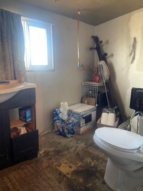 Tiny photo for 3364 Johns Avenue, Klamath Falls, OR 97603 (MLS # 220212690)