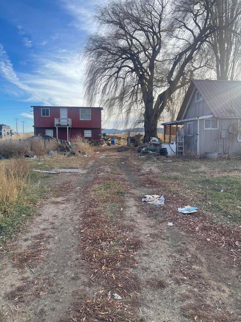 Tiny photo for 3364 Johns Avenue, Klamath Falls, OR 97603 (MLS # 220212690)