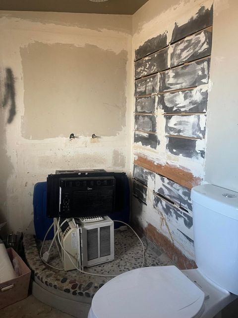 Tiny photo for 3364 Johns Avenue, Klamath Falls, OR 97603 (MLS # 220212690)