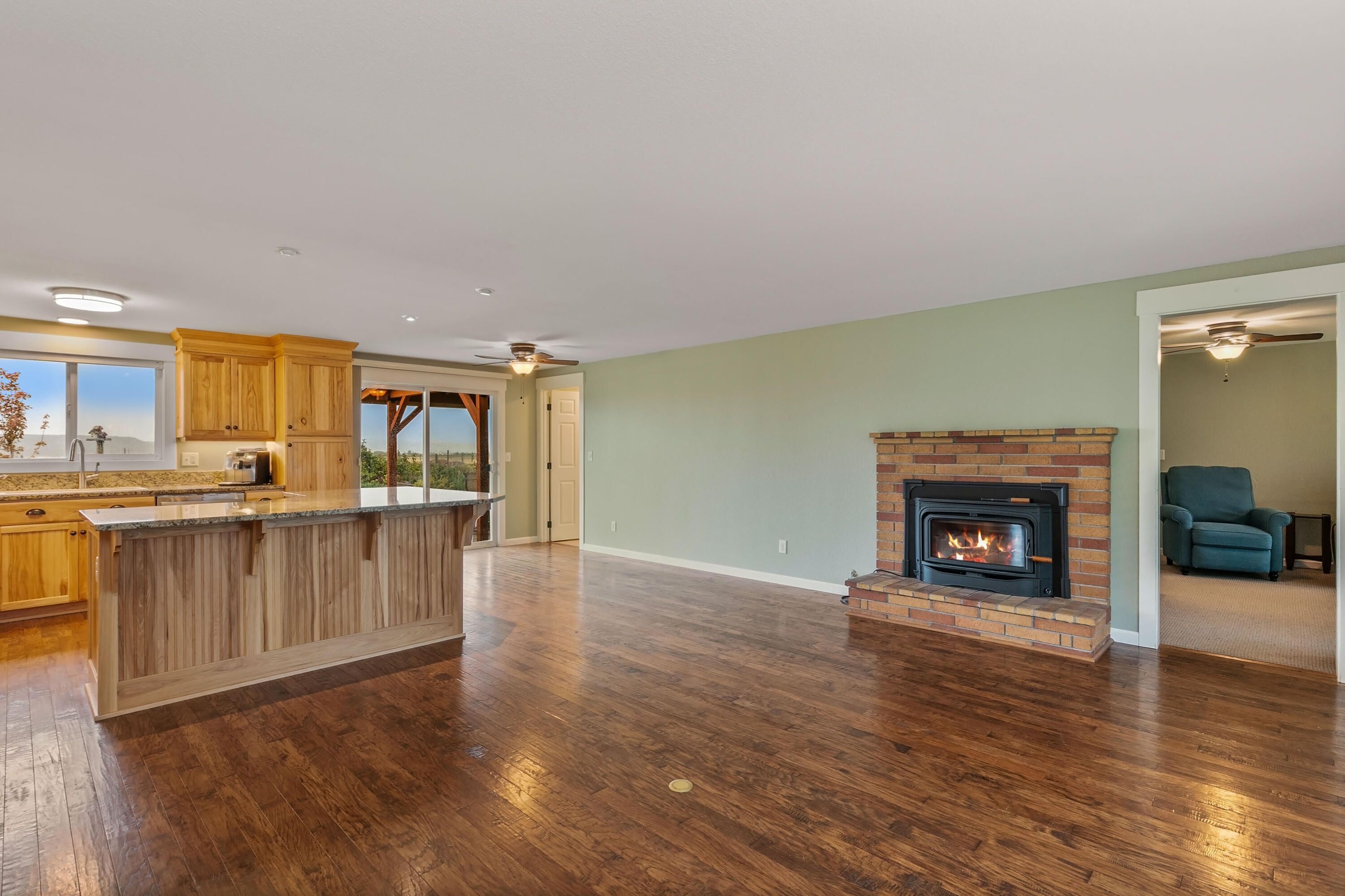 2305 NW Hackamore Lane