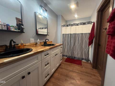 Tiny photo for 216 Avenue B, Seneca, OR 97873 (MLS # 220226154)