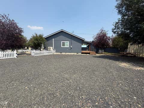 Tiny photo for 216 Avenue B, Seneca, OR 97873 (MLS # 220226154)