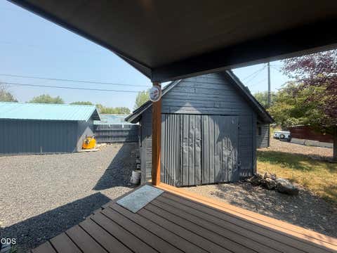 Tiny photo for 216 Avenue B, Seneca, OR 97873 (MLS # 220226154)