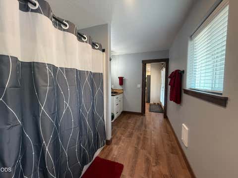 Tiny photo for 216 Avenue B, Seneca, OR 97873 (MLS # 220226154)