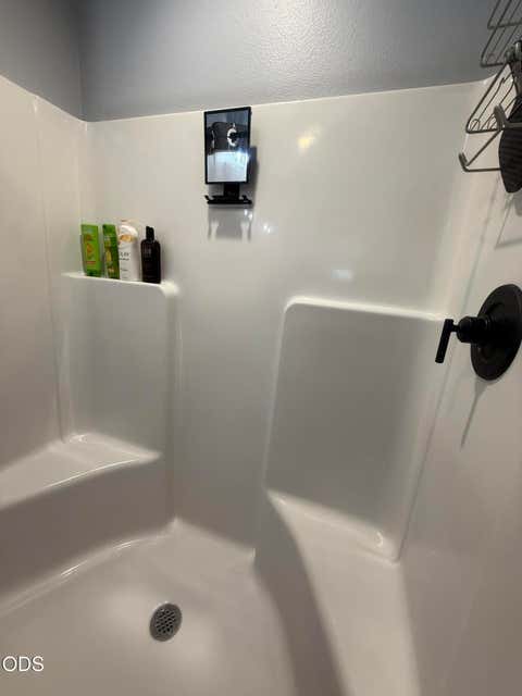 Tiny photo for 216 Avenue B, Seneca, OR 97873 (MLS # 220226154)