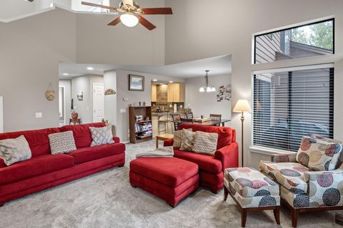 17722 Lake Aspen Court 6 Sunriver OR 97707