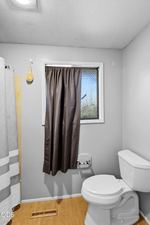 Tiny photo for 2951 Barclay Road, Medford, OR 97504 (MLS # 220223879)