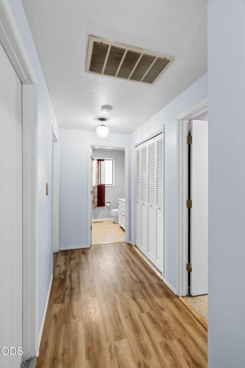 Tiny photo for 2951 Barclay Road, Medford, OR 97504 (MLS # 220223879)