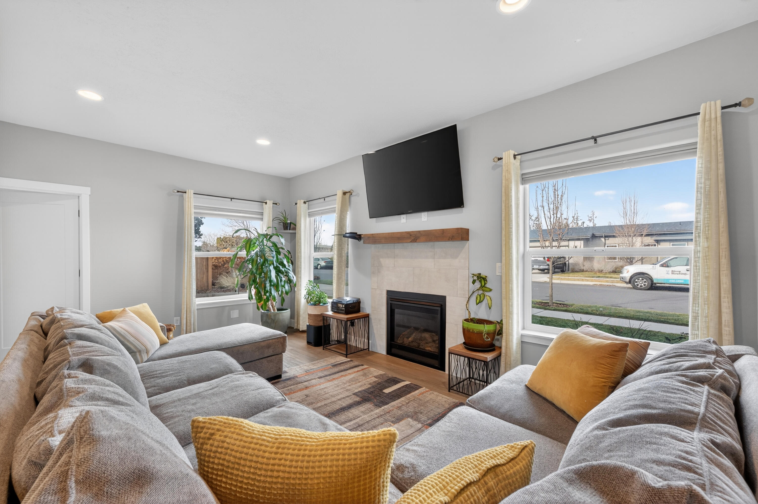 Canyon Rim Village - Residential