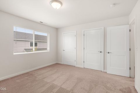 Tiny photo for 185 Northridge Terrace, Medford, OR 97501 (MLS # 220223881)