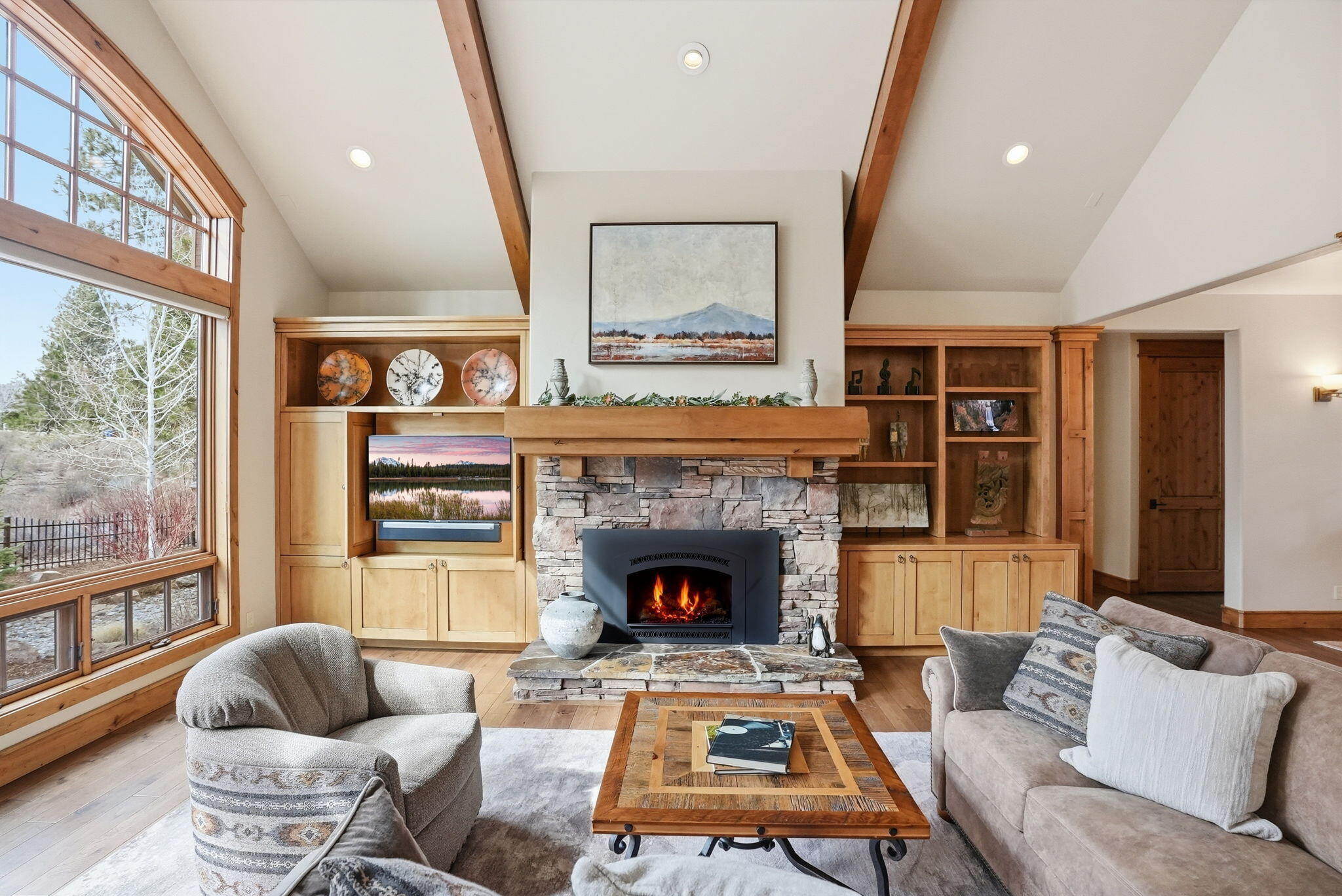 143 NW Champanelle Way