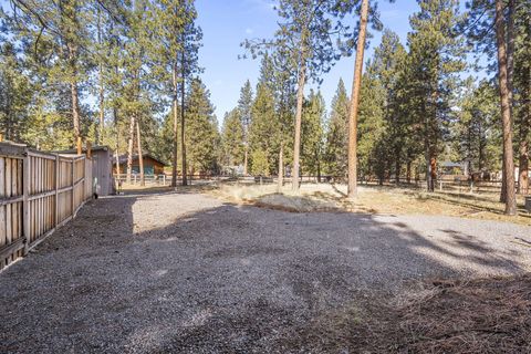 Tiny photo for 69288 Ladigo, Sisters, OR 97759 (MLS # 220215178)