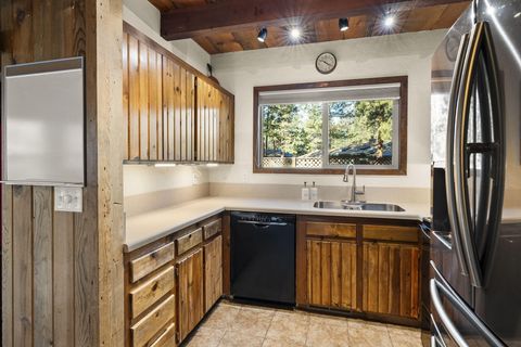 Tiny photo for 69288 Ladigo, Sisters, OR 97759 (MLS # 220215178)