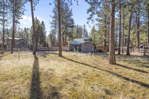Tiny photo for 69288 Ladigo, Sisters, OR 97759 (MLS # 220215178)