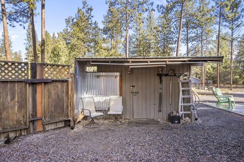 Tiny photo for 69288 Ladigo, Sisters, OR 97759 (MLS # 220215178)