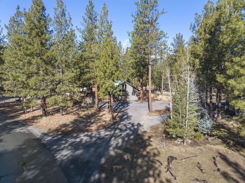 Tiny photo for 69288 Ladigo, Sisters, OR 97759 (MLS # 220215178)