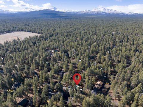 Tiny photo for 69288 Ladigo, Sisters, OR 97759 (MLS # 220215178)