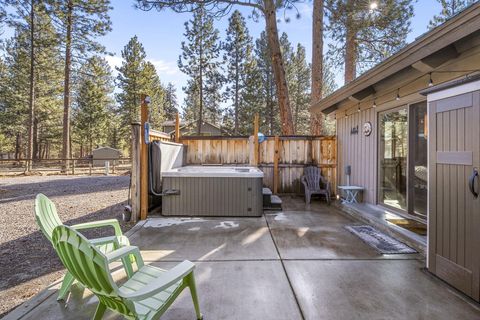 Tiny photo for 69288 Ladigo, Sisters, OR 97759 (MLS # 220215178)