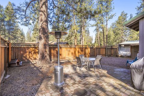 Tiny photo for 69288 Ladigo, Sisters, OR 97759 (MLS # 220215178)