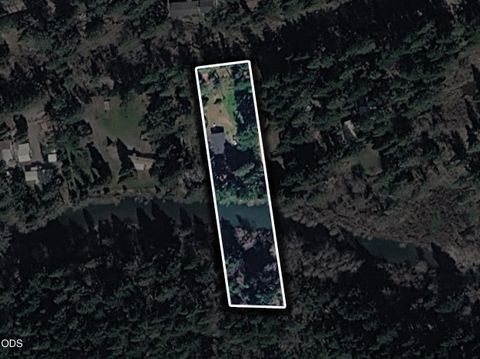 Tiny photo for 505 Udee Road, OBrien, OR 97534 (MLS # 220225094)