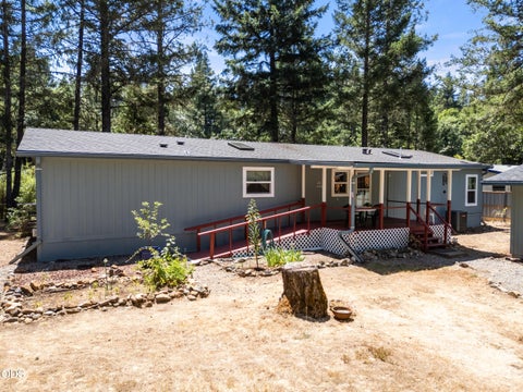 Tiny photo for 505 Udee Road, OBrien, OR 97534 (MLS # 220225094)