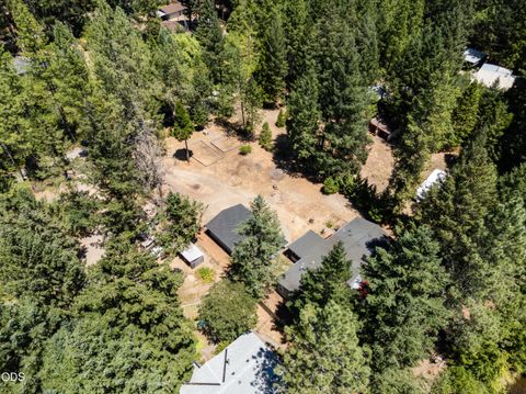 Tiny photo for 505 Udee Road, OBrien, OR 97534 (MLS # 220225094)