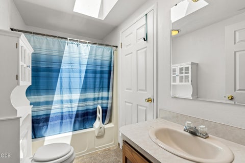 Tiny photo for 505 Udee Road, OBrien, OR 97534 (MLS # 220225094)