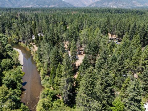 Tiny photo for 505 Udee Road, OBrien, OR 97534 (MLS # 220225094)